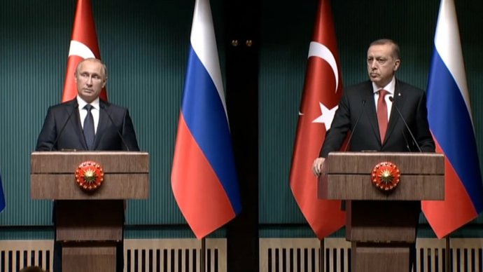 Turquía y Rusia acuerdan un alto el fuego para Siria