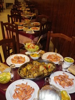 Vegalsa-Eroski dona la comida de Todos los Santos a entidades benéficas gallegas