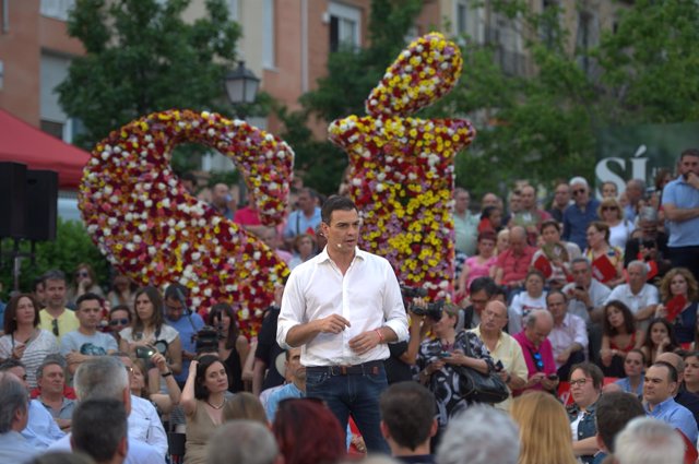 Pedro Sánchez en el mitin de arranque de la campaña electoral