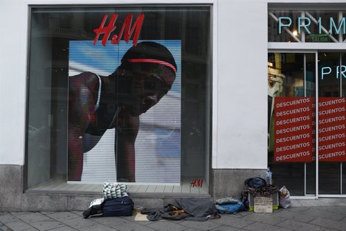 Viviendo en la calle, vivir en la calle, pobreza, pobre, pobres, sin techo