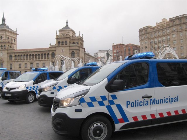 Furgonetas de la Policía Municipal de Valladolid