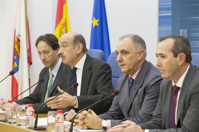 Mazón presenta los presupuestos de su Consejería para 2017