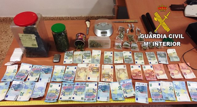 DETENIDOS POR TRÁFICO DE DROGAS