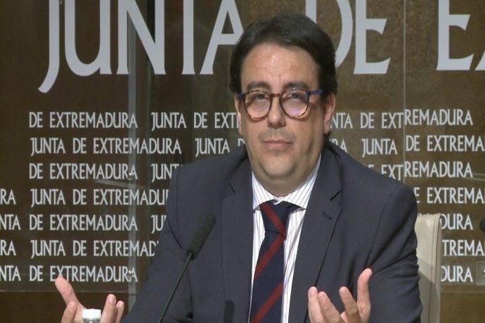 Consejero de Sanidad, José María Vergeles