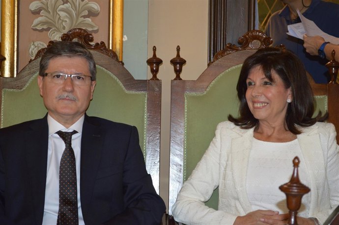 Joan Vilella y Dolors López, PP