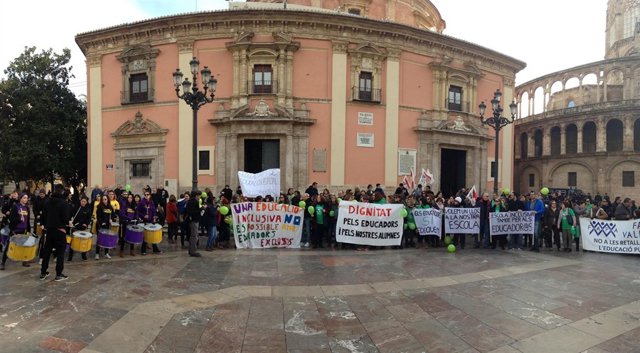 Imagen de la manifestación de educadores infantiles en Valencia