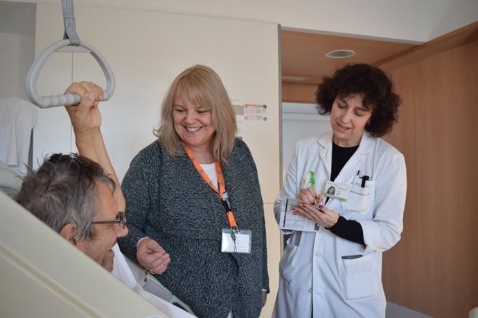 La voluntaria británica Candida Wright premiada por el Gobierno de Theresa May