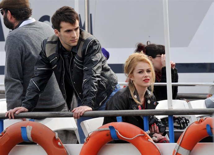 Ricardo gómez y carla nieto de "cuentame"