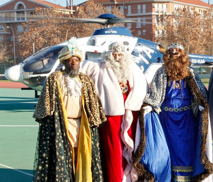 Reyes Magos llegando a Getafe en helicóptero