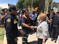 Bachelet visita las zonas afectadas por el incendio en Valparaíso