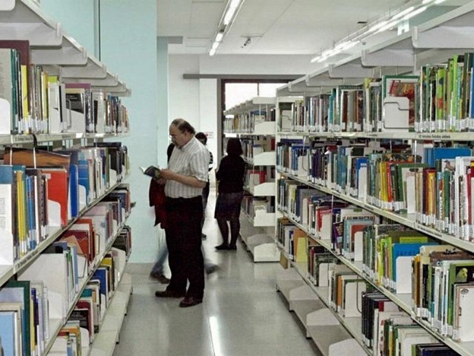 Nota/ La Biblioteca Regional Lanza Una Campaña Para Pr Emiar A Los Usuarios Más 