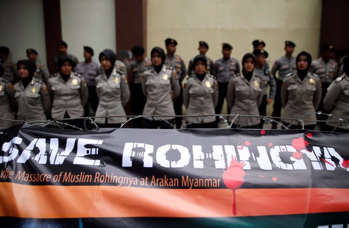 Protesta en Yakarta para pedir salvar a los rohingya de Birmania