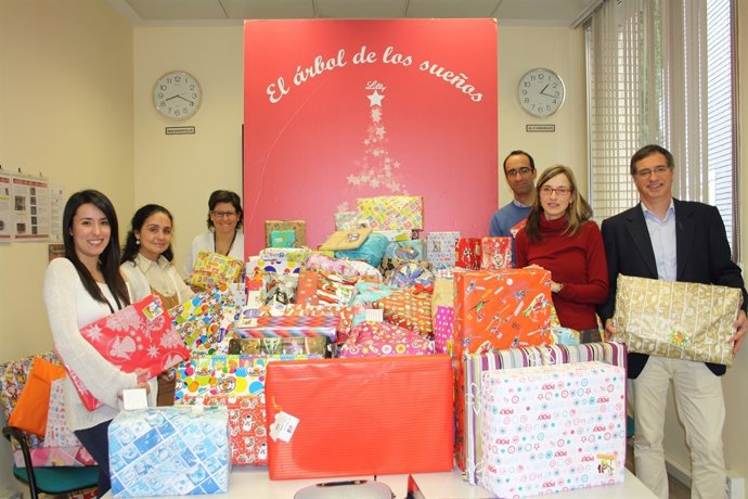 Más De 270 Niños Recibirán Regalos Esta Navidad Gracias A La Solidaridad De Los 