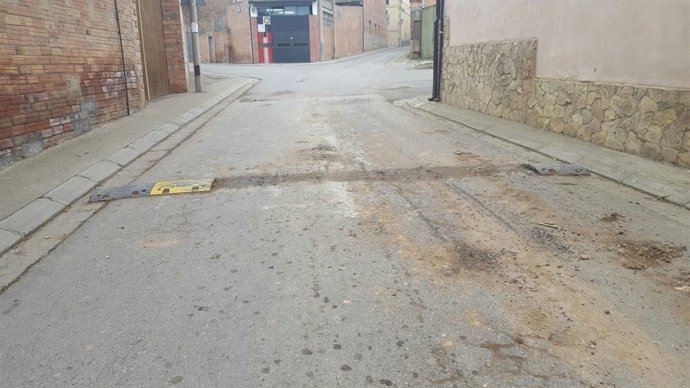 Restos de la banda rugosa arrancada en Térmens