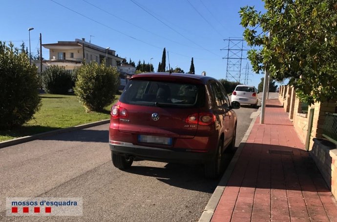 Vehiculo relacionado con el detenido.