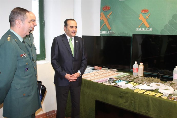Fotografía Y Pie De Foto. El Delegado Del Gobierno En Castilla La Mancha, José J