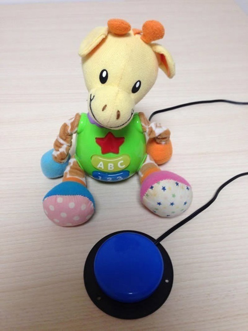 Un Adaptar Formas Niño A Discapacidad De Juguete Con m0wOvnN8