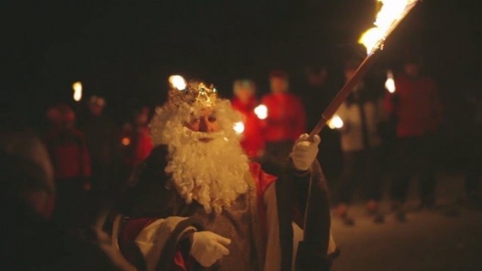 Descenso de antorchas en Candanchú el día de Reyes