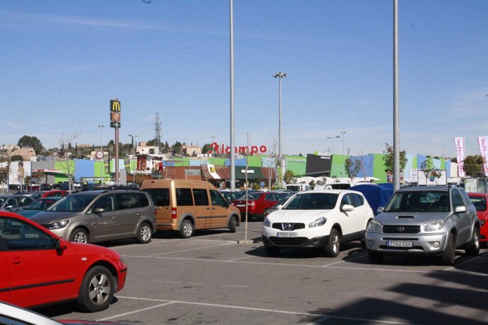 Coches,aparcamiento, Parque comercial