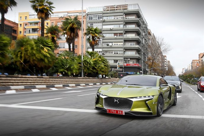 DS E-TENSE