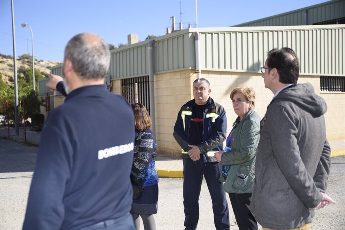 Isabel Belmonte, diputada de Consorcios, ha encabezado la visita al Parque.