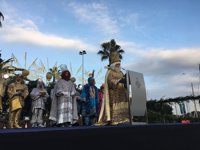 Los Reyes Magos piden a los barceloneses que acojan a los niños que huyen de las guerras