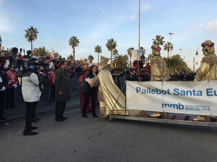 Ada Colau recibe a los Reyes Magos
