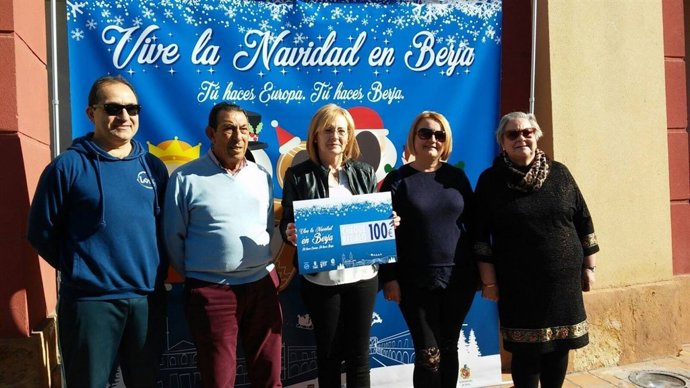 Berja clausura su campaña de comercio de Navidad.