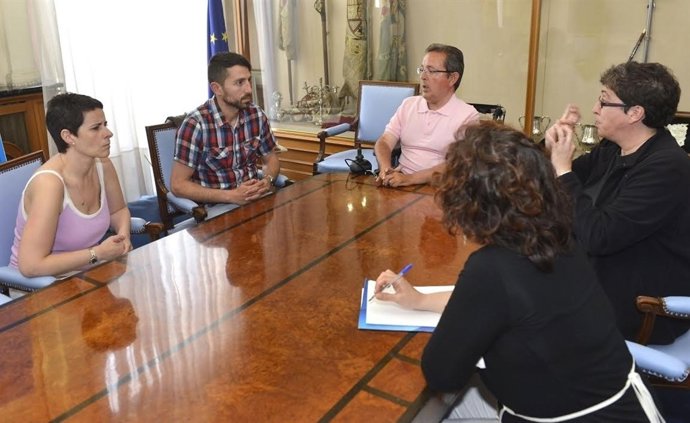 Intérprete lengua signos santander 