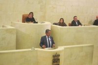 A Revilla le ha "molestado" no tener presupuesto el 1 de enero, pero lo achaca a la "inestabilidad" en España 