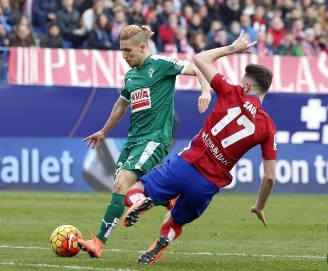 Florian Lejeune Saúl Ñíguez Atlético Eibar