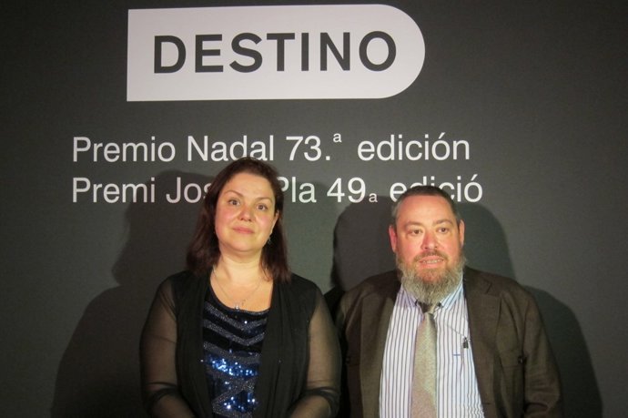 ​Pie: Care Santos (Premi Nadal) Y Xavier Theros (Premi Josep Pla)