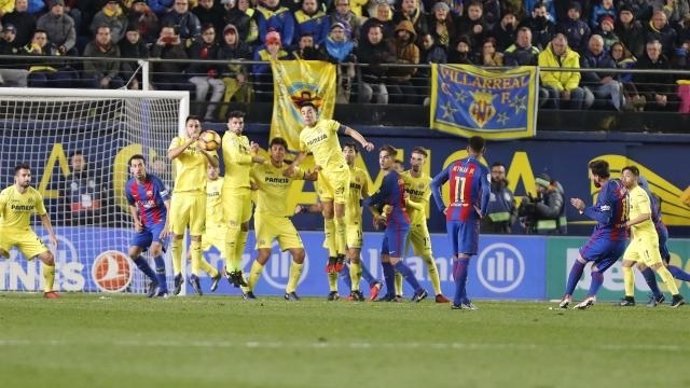 Messi marca en el Barcelona - Villarreal