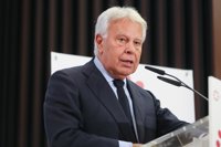 Felipe González encabezará la delegación socialista en el funeral del expresidente Soares