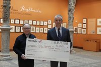 Ibercaja entrega 56.300 euros de la recaudación de la campaña de navidad a Cáritas