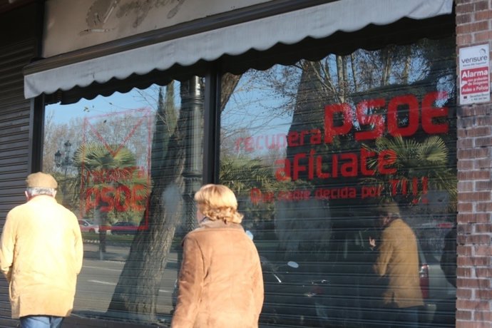 Oficina de la plataforma Recupérate PSOE en la calle Ferraz, 10