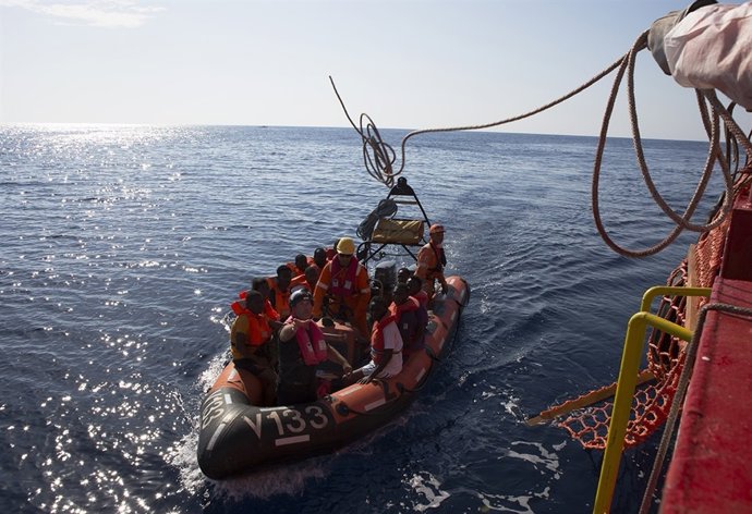 Save the Children's search and rescue ship Vos Hestia assists more than 300 migr