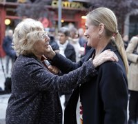 Carmena abre la puerta a que el Ayuntamiento construya un centro de salud y que "luego se lo alquile" a la Comunidad