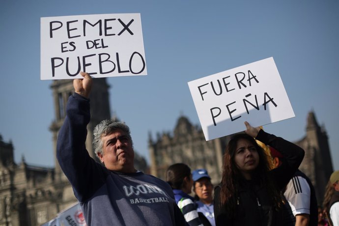 Manifestantes contra el 'gasolinazo' en México