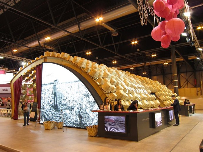 Stand riojano en Fitur 2016