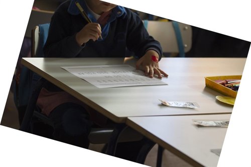 Colegio, aula, primaria, infantil, clase, niño, niña, niños, estudiando