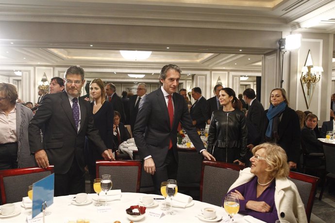 Manuela Carmena, Íñigo de la Serna y Rafael Catalá