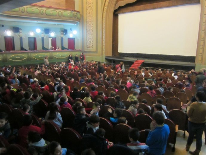 Cine en el Teatro Cerezo de Carmona