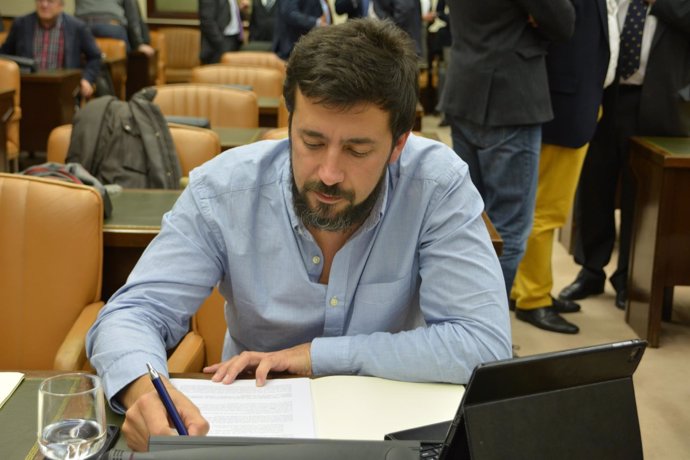 Antón Gòmez Reino, diputado de En Marea y miembro de Podemos