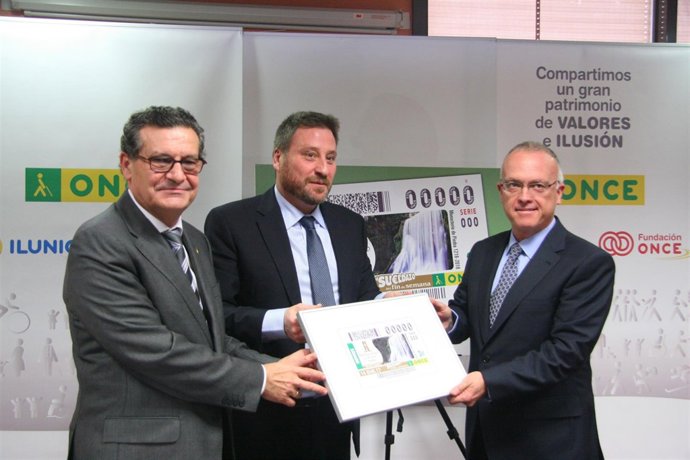 Presentación del cupón de la ONCE con la imagen del Monasterio de Piedra.