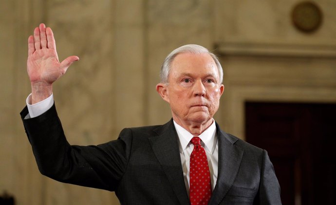 Jeff Sessions, candidato a fiscal general de EEUU