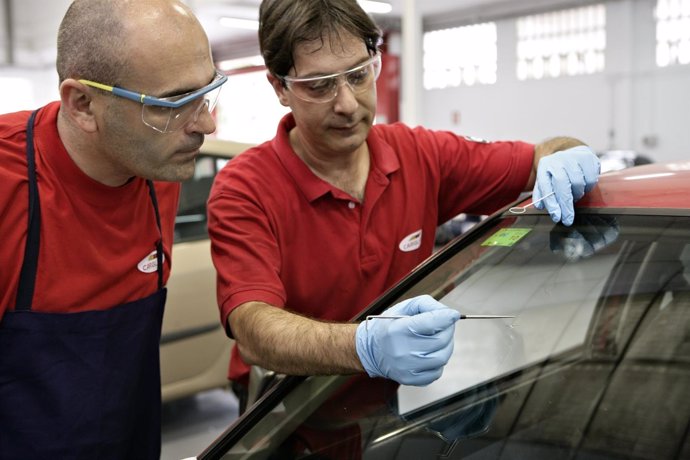 Estudio De Lunas De Automóvil De Carglass