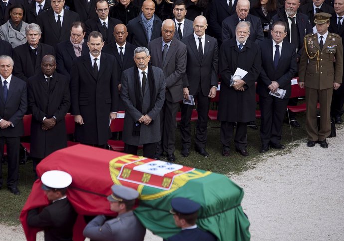 Funeral del M.Soares: Rey Felipe,conseller R.Romeva,expte.J.C.R.Ibarra