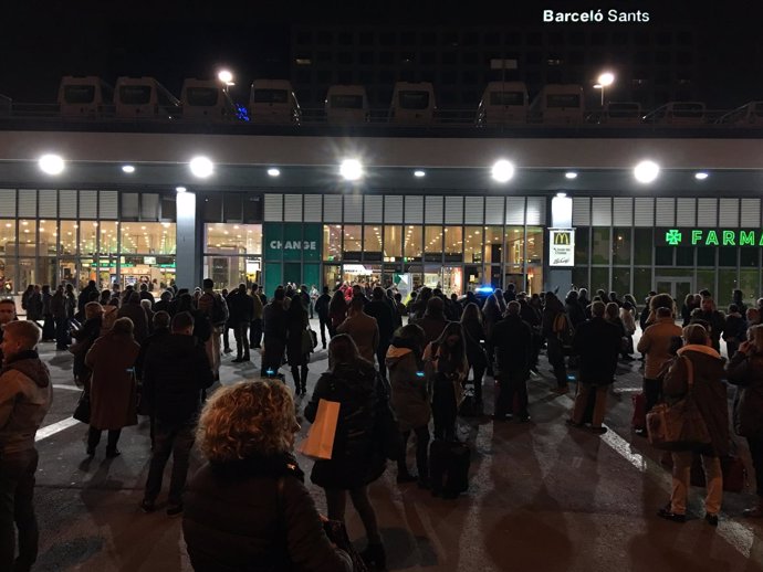 Desalojo de la estación de Sants de Barcelona
