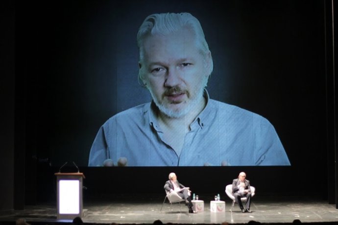 ASSANGE